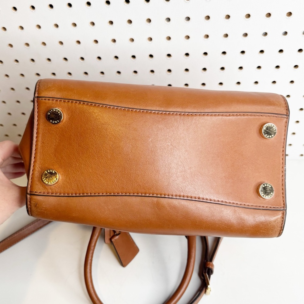 Michael‎ Kors | Hamilton Traveler Luggage Messenger Leather Crossbody Handbag - Picture 7 of 16